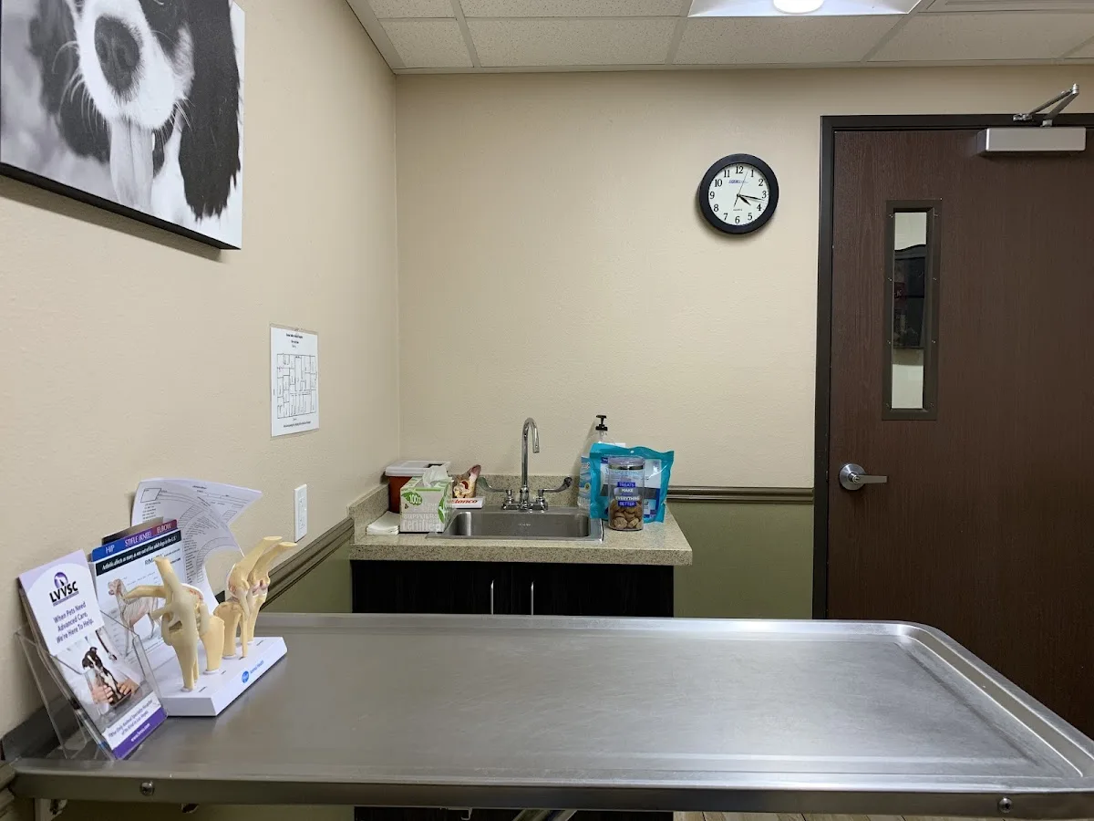 Sunridge Animal Hospital: Maertens Roland DVM