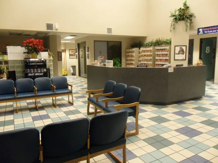 VCA Metroplex Animal Hospital & Pet Lodge