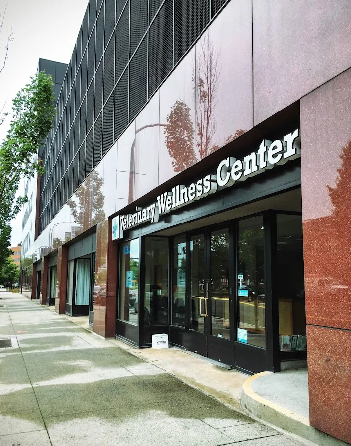 Veterinary Associates: Davis Ann DVM